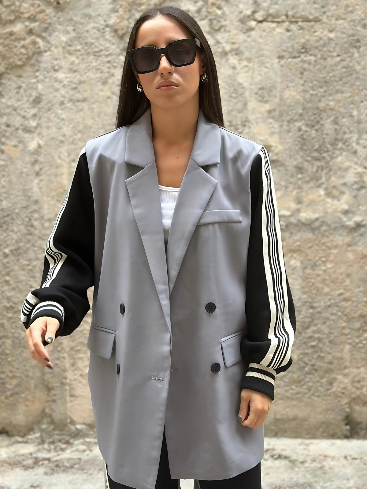 γυναικεία ρούχα, γυναικεια ρουχα, style, στιλ, style loft, stylaloft.com, styleloft, fashion, μόδα, μοδα, γυναίκα, oversized σακάκι, oversized σακακι, κοστούμι, γυναικείο κοστούμι, κοστουμι, γυναικειο κοστουμι, γκρι κοστούμι, γκρι κοστουμι, casual κοστούμι, casual κοστουμι