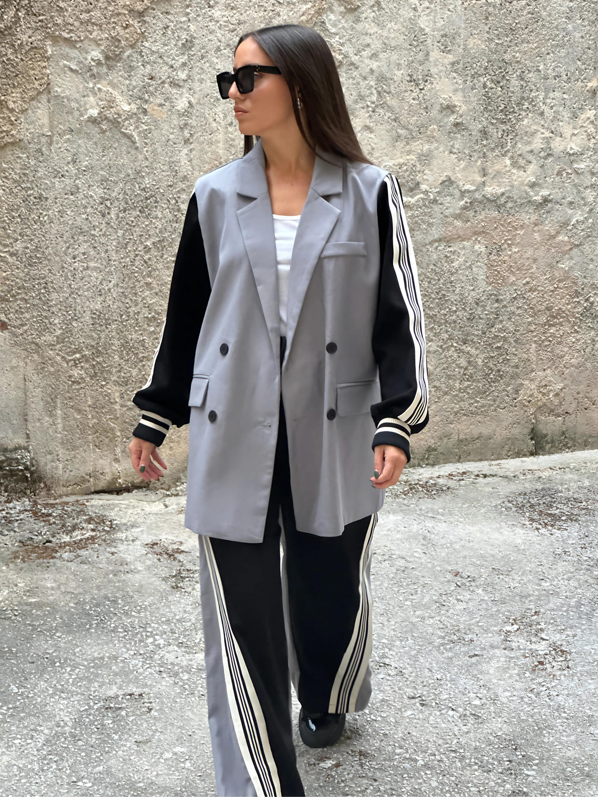 γυναικεία ρούχα, γυναικεια ρουχα, style, στιλ, style loft, stylaloft.com, styleloft, fashion, μόδα, μοδα, γυναίκα, oversized σακάκι, oversized σακακι, κοστούμι, γυναικείο κοστούμι, κοστουμι, γυναικειο κοστουμι, γκρι κοστούμι, γκρι κοστουμι, casual κοστούμι, casual κοστουμι