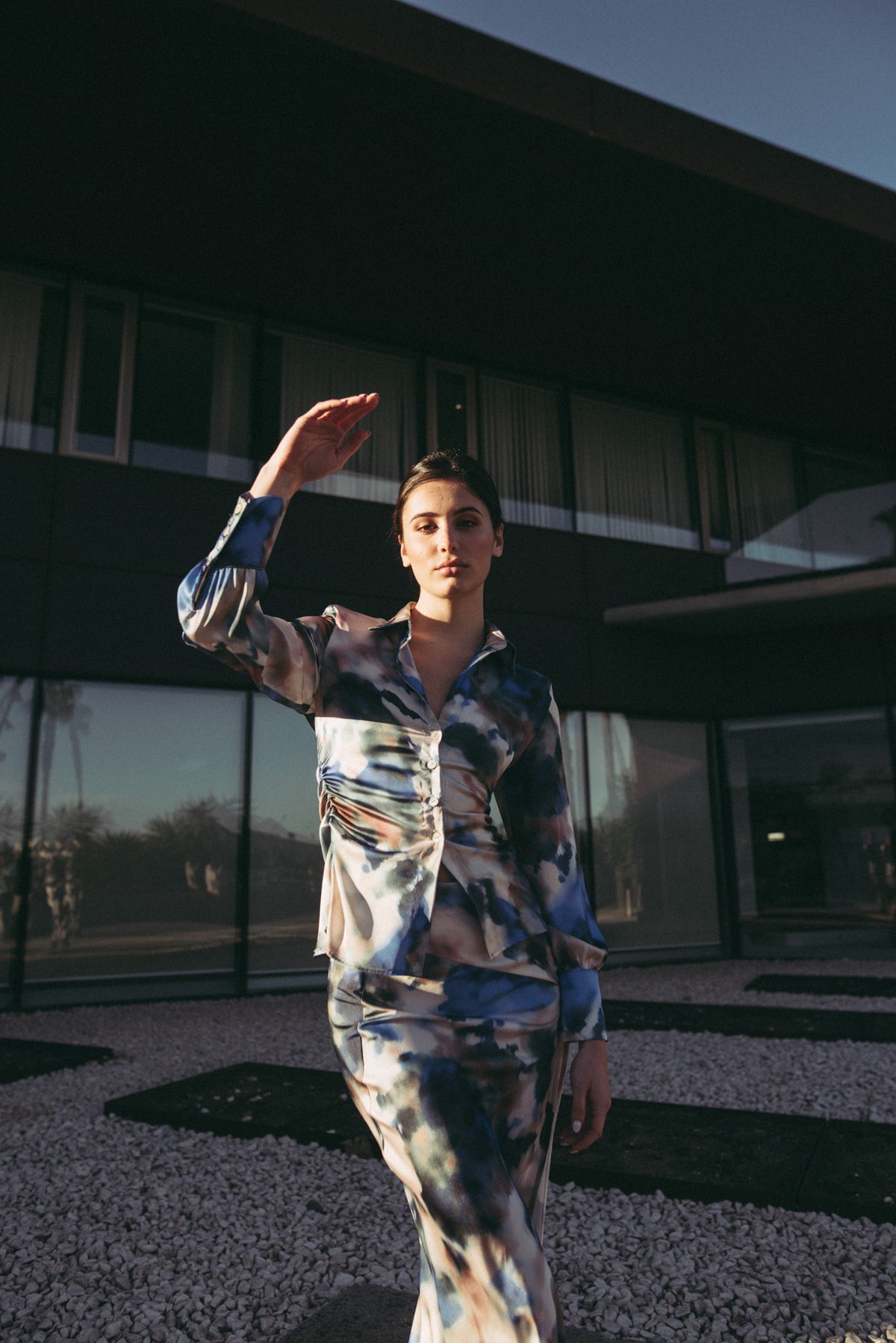 γυναικεία ρούχα, μίνιμαλ, μινιμαλ, γυναικεια ρουχα,style, στιλ, style loft, stylaloft.com, styleloft, fashion, μόδα, μοδα, γυναίκα, φούστα, φουστα, midi φούστα, midi φουστα, fousta, foysta, tie dye φούστα, tie dye φουστα, σατέν φούστα, σατεν φουστα, tie dye fousta, saten fousta